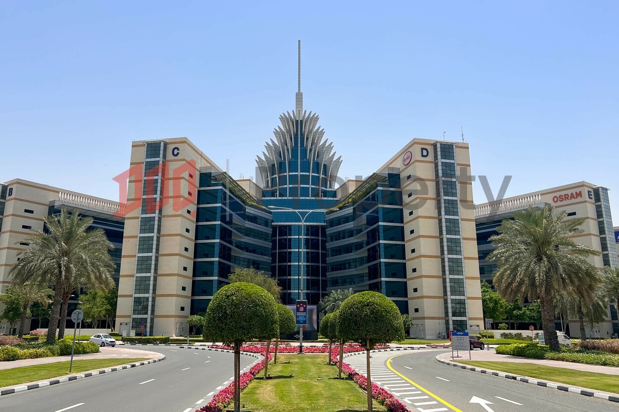 Prime Location | Well Maintained | Vacant